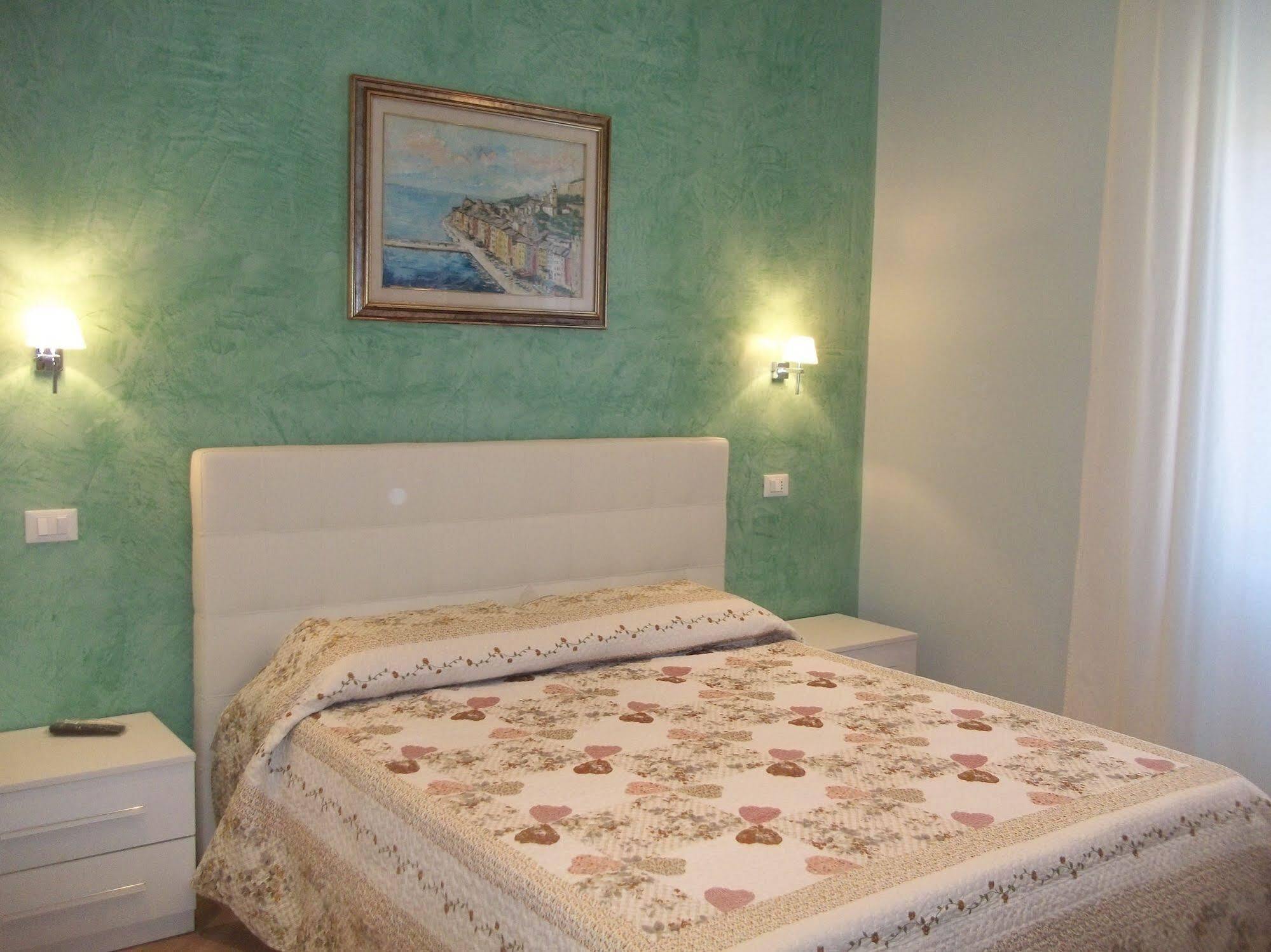 Guest House Le Tre Spezie La Spezia Extérieur photo